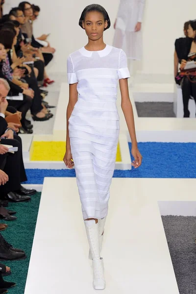 Look 4